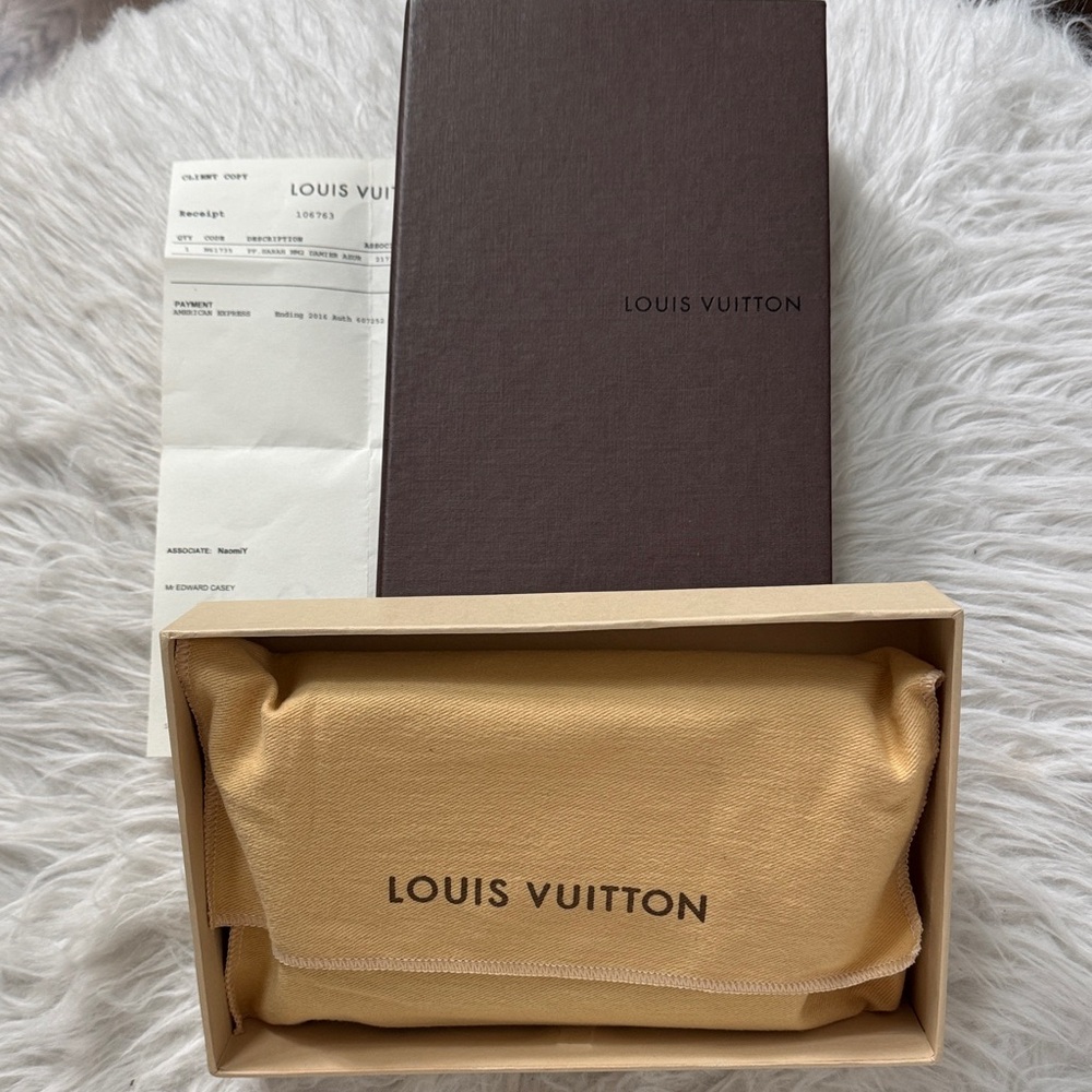 Louis Vuitton Monogram Wallet with Tan Interior, Original box & Dust Cover